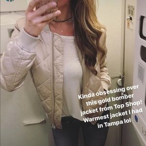 Topshop Jackets & Coats - Topshop Quilted Bomber Jacket size 6! Topshop Jackets & Coats - Topshop Quilted Bomber Jacket size 6!